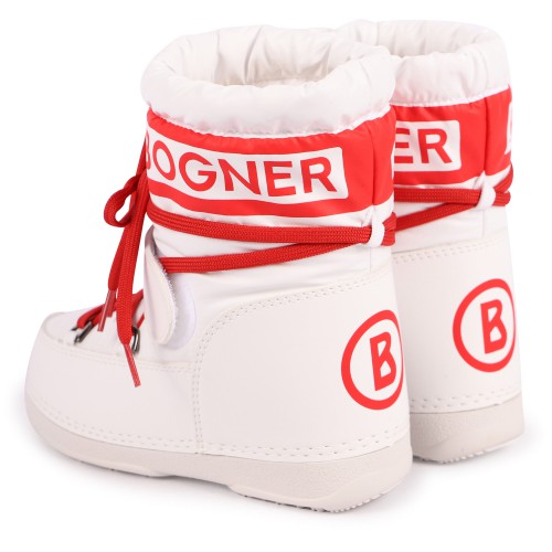 Contrasting Lace-Up Faux Fur Interior Logo Ski Boots in White