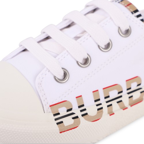 Vintage Check Logo Sneakers in White Vintage Check Logo Sneakers in White